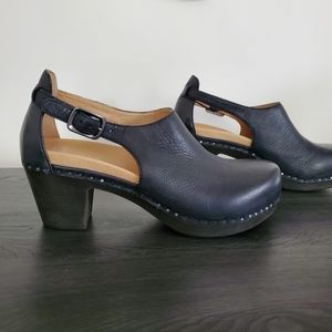Dansko Sassy Clog Size 40 (9.5-10)